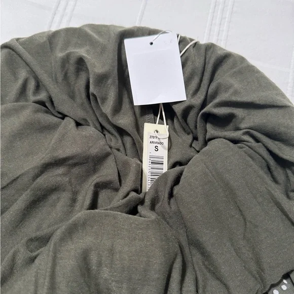 Midi skirt small Nordstrom Rack. Army/Ivory Random Dot. NWT - Picture 7 of 10